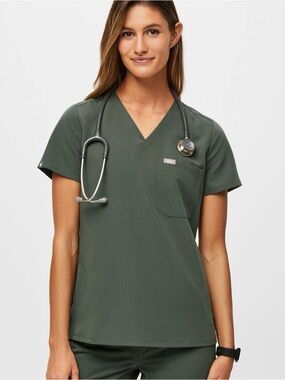 Figs Women’s V-Neck Scrub Top in Moss Green